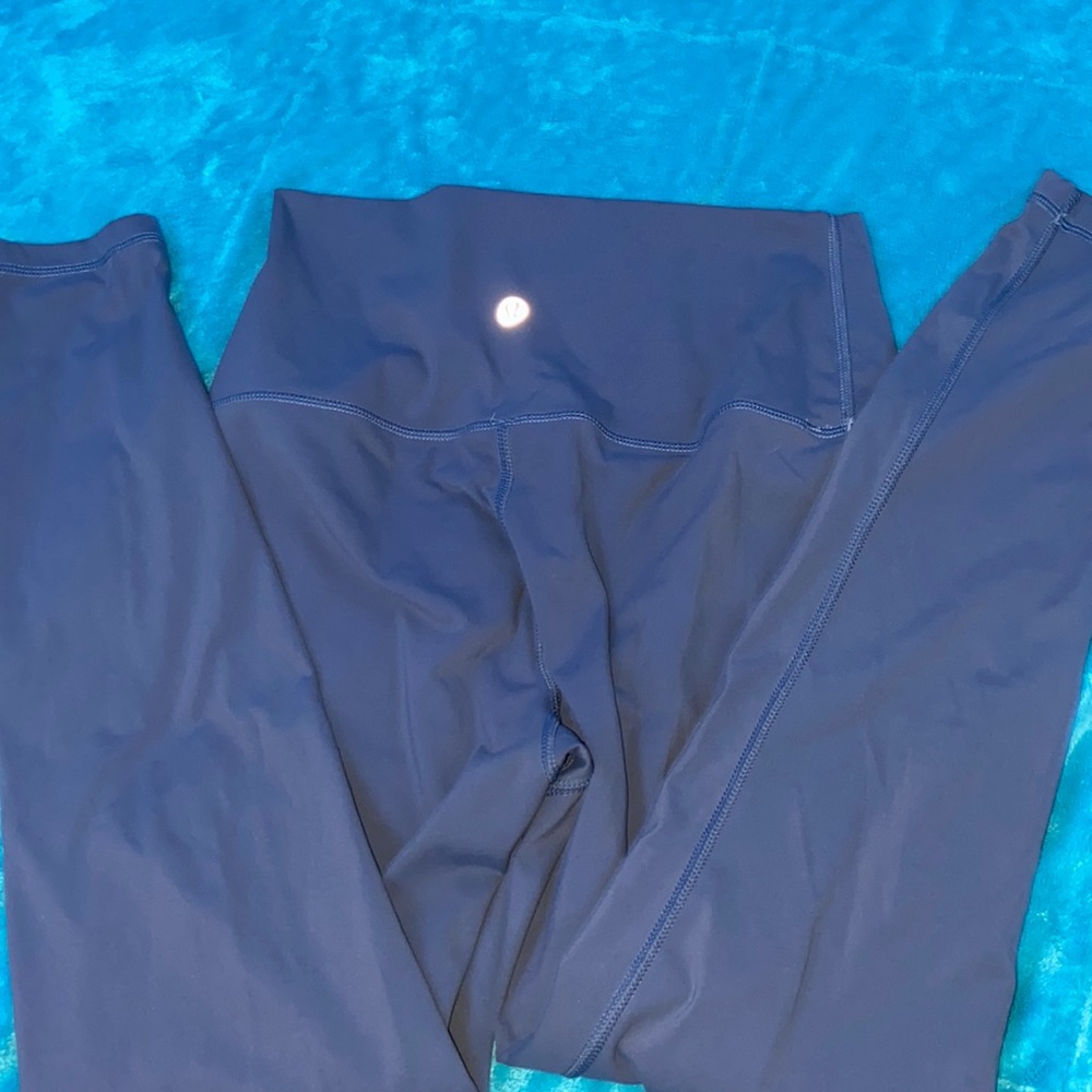Woman’s Lululemon Leggings